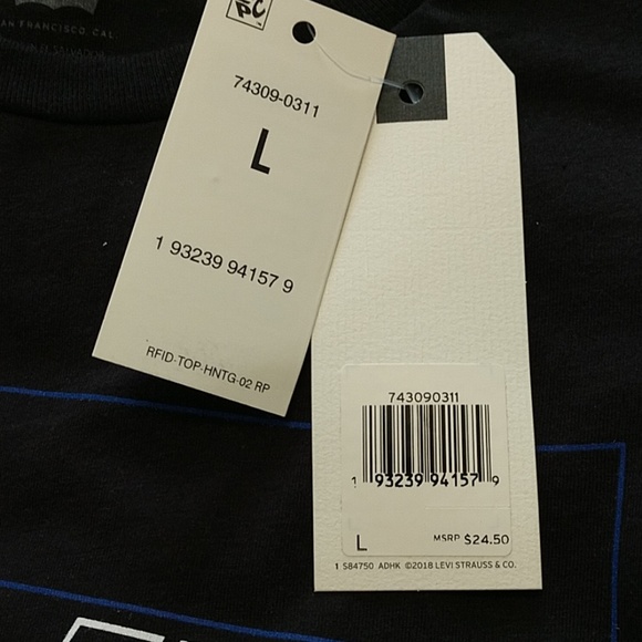 LEVI'S Ladies tee - Picture 5 of 5